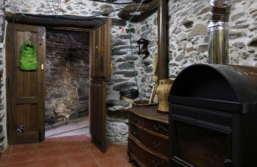 Valero Casa | Casa rural Huerto tia Juliana