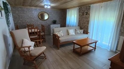 La Casa de la Noguera Casa | Casa Rural La Caseta