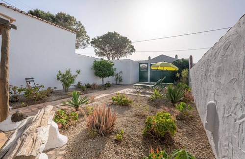Yaco Casa | Casa Rural La Capellania Tenerife, Casa Verde