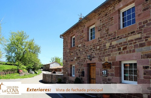 Salces Cabaña | Casa Rural La Cova, Casa de alquiler integro con WIFI GRATIS