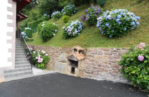 Etxalar Casa | Casa Rural Larrapil