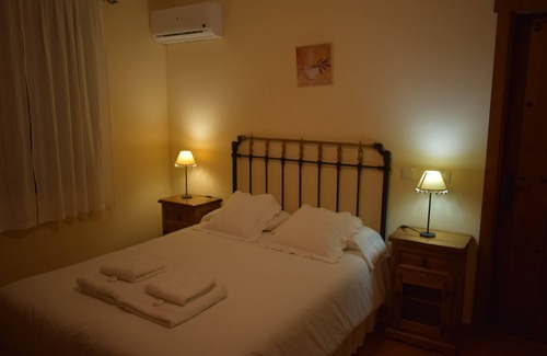 Menasalbas Casa | CASA RURAL LAS NAVILLAS