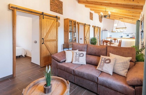 Vélez-Málaga Villa | Casa Rural Los Aleses Vélez-Málaga by Ruralidays