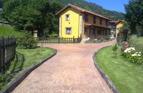 Celucos Cabaña | Casa Rural Los Avellanos - Casa Completa 15 PAX