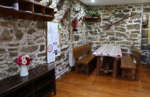 Yerbo Casa | Casa Rural Madreselva