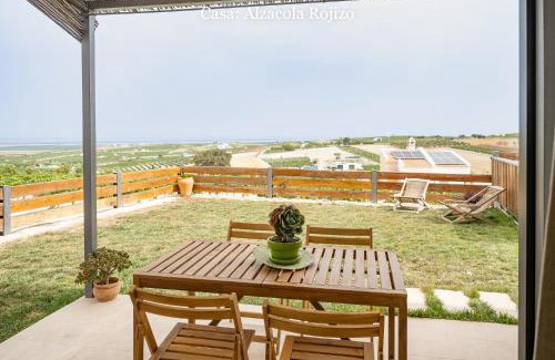 Trebujena Casa | Casa Rural Mirador del Guadalquivir-Refugio con Piscina y Chimenea