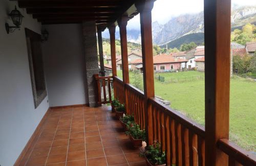 Posada de Valdeón Casa | Casa Rural Pambuches