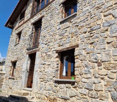 Cervera de Pisuerga Chalet De Esquí | Casa Rural Polentinos