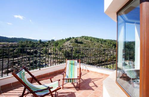 Benafer Casa | Casa rural Torre Buena Vista a 40 minutos de Valencia con gran jacuzzi y vistas maravillosass