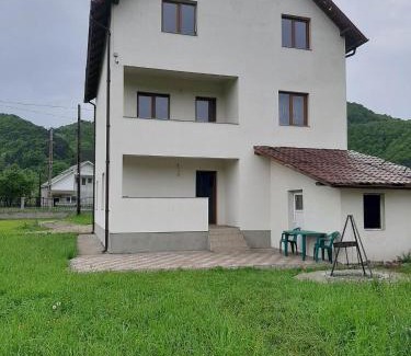 Leordina Casa | Casa Rus
