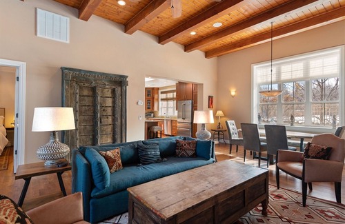 South Capitol Casa | Casa Sage - Unbeatable Location, Hot Tub