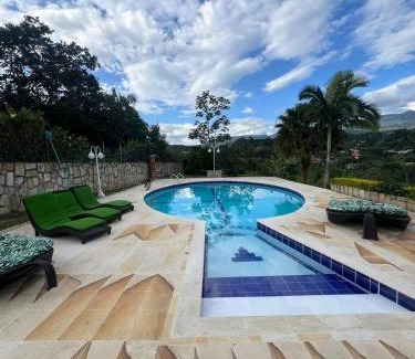 Silvania Casa | Casa San Gabriel