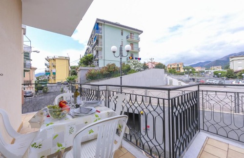 Ceriale Apartamento | Casa Sant'Antonio 200 mt from sea - Happy Rentals