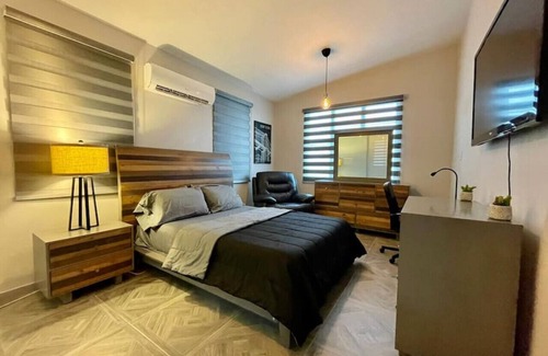 San Anton Casa | Casa Serena A, Modern House w. Private Jacuzzi