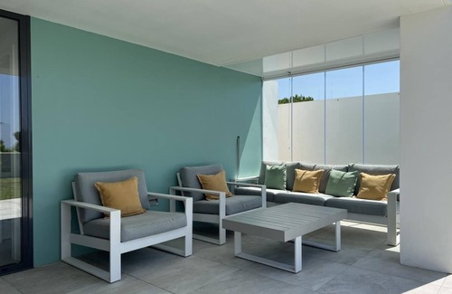 Conil de la Frontera Villa | Casa Serendipia - Chalet de lujo con mucho confort y piscina cerca de la playa y del centro