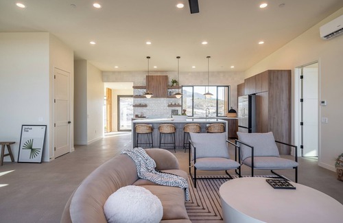 Panorama Heights Casa | Casa Serrano Joshua Tree- 5 mins from JT village