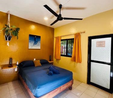Barra de Colotepec Hotel | Casa Shula 2 AC Starlink 2min walk to beach