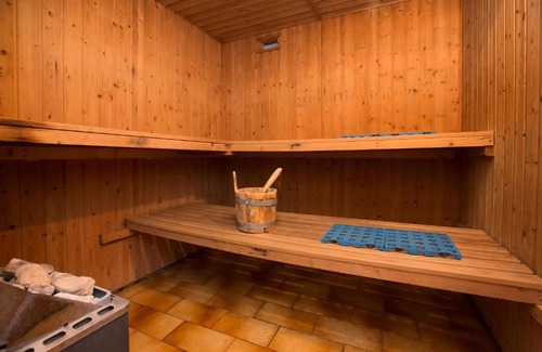 Riva San Vitale Apartamento | Casa Sibylle with Sauna and Pool - Happy Rentals