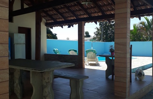 Guaratuba Casa | Casa Simples com Quiosque e Piscina