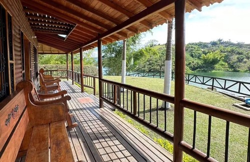 Guatape Alquiler De Eote | Casa Sobre la Represa de Guatapé