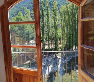 Baix Pallars Apartamento | casa sobre rio Noguera Pallaresa
