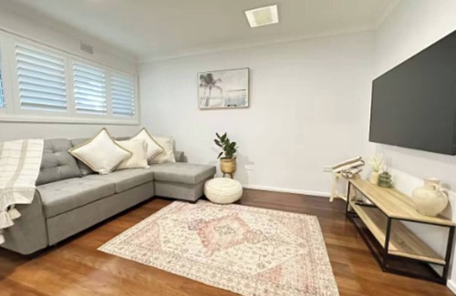 Towradgi Apartamento | Casa Solé | Calm 1BR Escape by Towradgi Beach