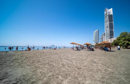 Neapolis Apartamento | Casa Sol 3BR Apartment, Balcony, 5Gbps WiFi, Walk to Beach, Promende & Shops
