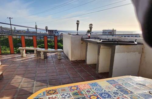 La Fonda Cabina | Casa Sol, a Cozy retreat by the beach