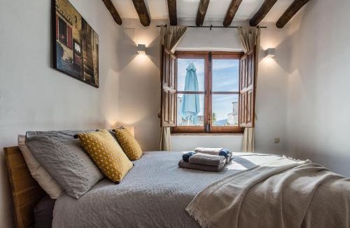 Pinos del Valle Casa | Casa Sol - traditional village house with pool and view