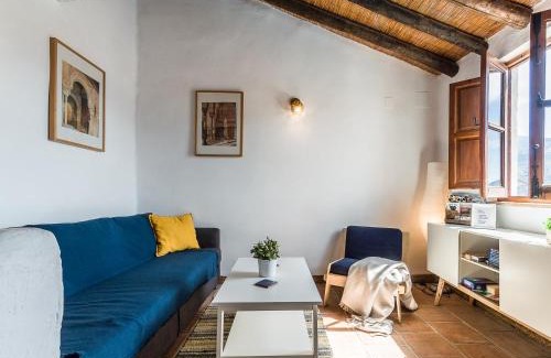 Pinos del Valle Casa | Casa Sol - traditional village house with pool and view
