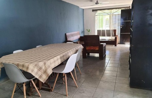 Mérida Casa | Casa sola con piscina, semi amueblada y porch