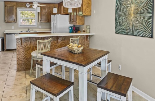 Sunnyside Casa | Casa Sunshine - 2 Br townhouse by RedAwning