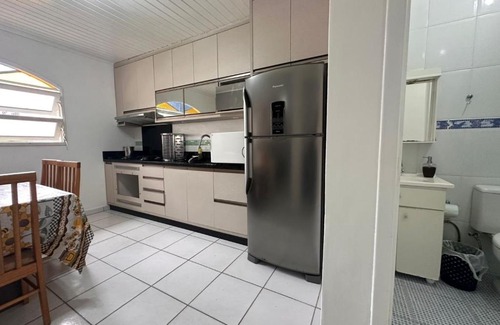 Barra da Lagoa Casa | Casa térrea com churrasqueira a metros da praia