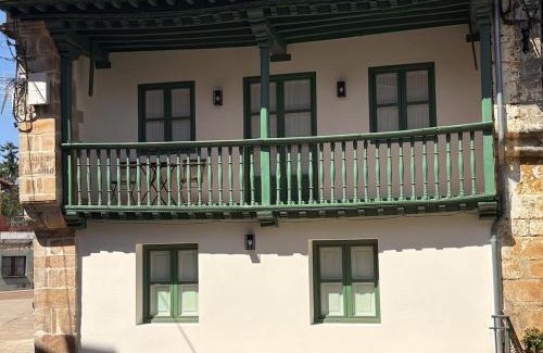 La Iglesia Casa | Casa Tía Raquel, en Ruiloba, Comillas