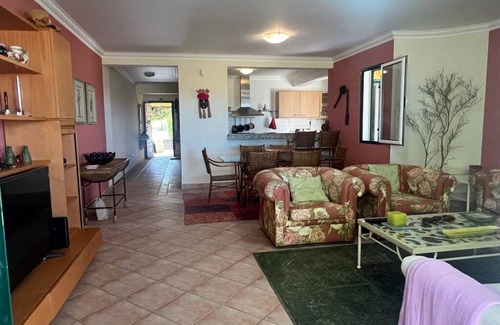 Pedras Pretas Casa | Casa t3, Térrea com Churrasco e Acesso Direto ao mar