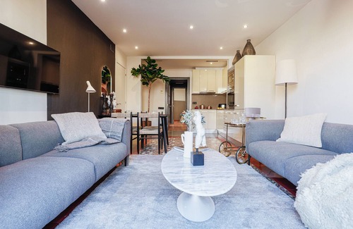Sant Antoni Apartamento | Nuevo! Bonito piso cerca de Ramblas! Limpieza Diaria!