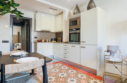Sant Antoni Apartamento | Nuevo! Bonito piso cerca de Ramblas! Limpieza Diaria!