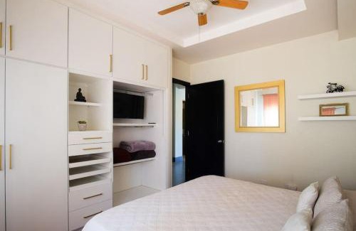 Ulbrich Casa | Casa Todos Santos with Gated Parking at Casas Sanblu