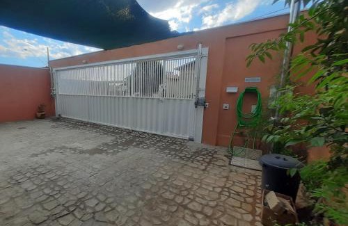 Delfinopolis Apartamento | Casa Topázio no Container dos Cristais