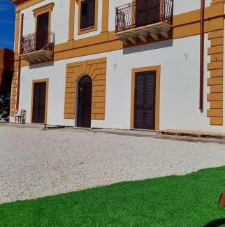 Sommatino Cama Y Desayuno | Casa Torre Chimera