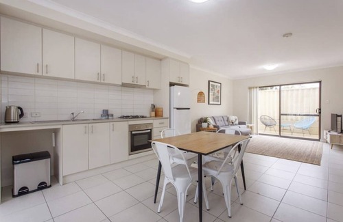 Redcliffe Apartamento | Casa Toucan - 2 bedroom apartment close to the airport