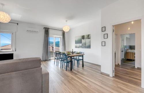 Gemonio Apartamento | Casa Tramonti - Happy Rentals