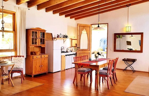 Tuineje Casa | WIFI GRATUITO: acogedora casa con piso de madera y terraza en una hermosa finca