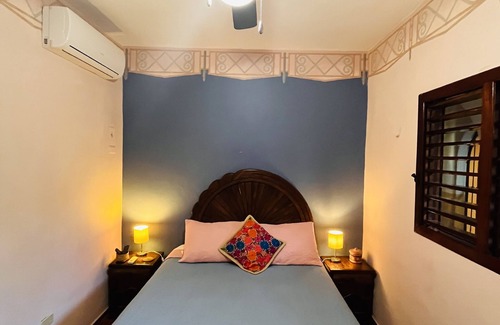 Barrio de Santiago Cama Y Desayuno | Casa Tres Colibries - Adults Only