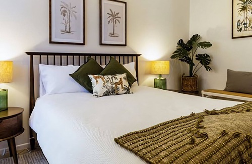 Sapphire Beach Apartamento | Casa Tropicana, two bedroom apartment in Aqua Luna Resort with incredible ocean views.