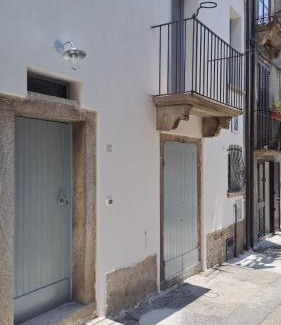 Serra San Bruno Cama Y Desayuno | Casa Tucci b&b