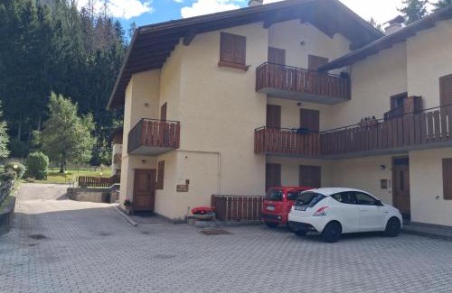 Ziano di Fiemme Apartamento | Casa Tullia by Go New Location
