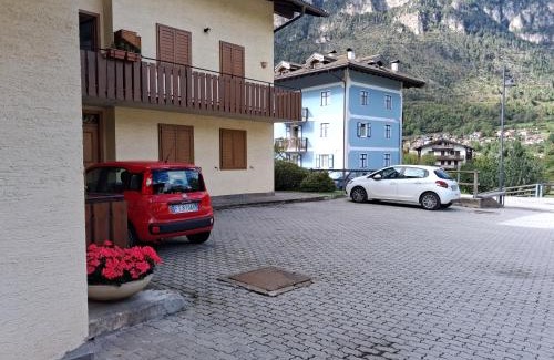 Ziano di Fiemme Apartamento | Casa Tullia by Go New Location