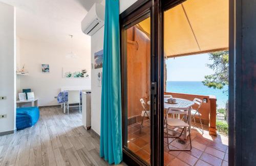 Santa Margherita di Pula Casa | Casa Turchese, Sea View Beachfront