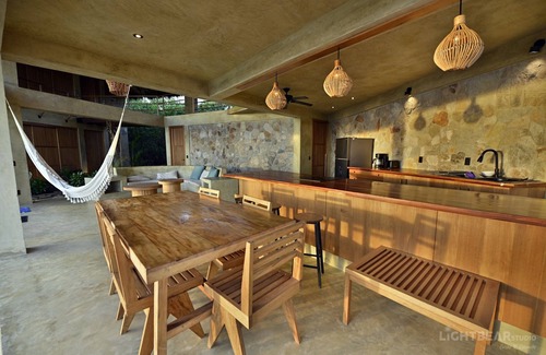 Santa María Tonameca Casa | Casa UtopiAmar: stunning front beach house in Oaxaca
